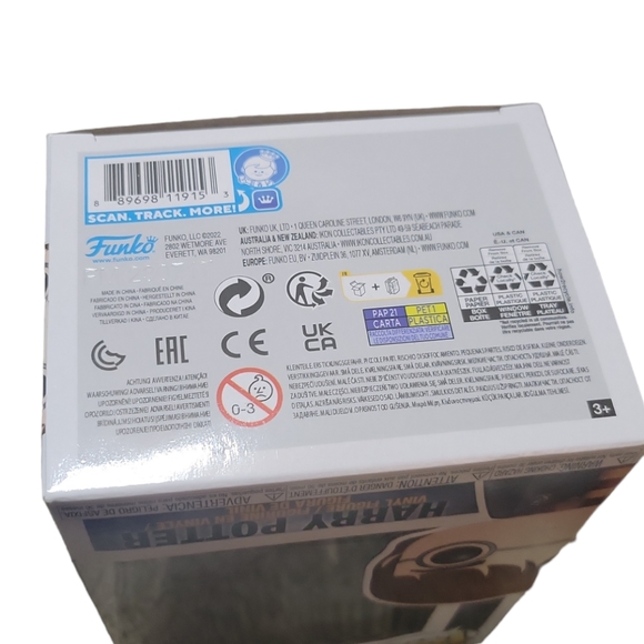 Funko Pop Harry Potter Harry with Hedwig Owl #31 Exclusive - Picture 4 of 5